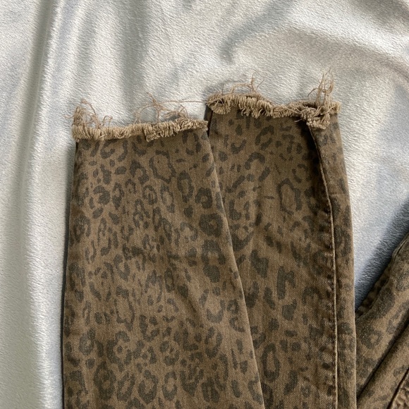 Cheetah Jeggings Womens Size 0 - Picture 4 of 4